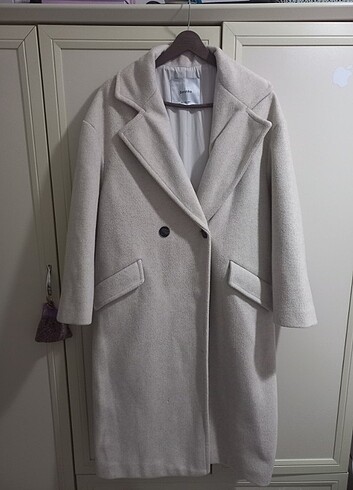 BERSHKA KAŞE KABAN 
