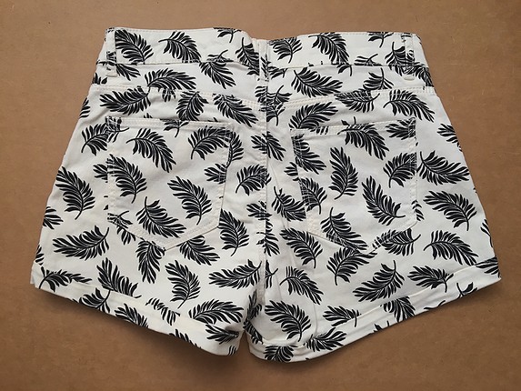 H&M şort 