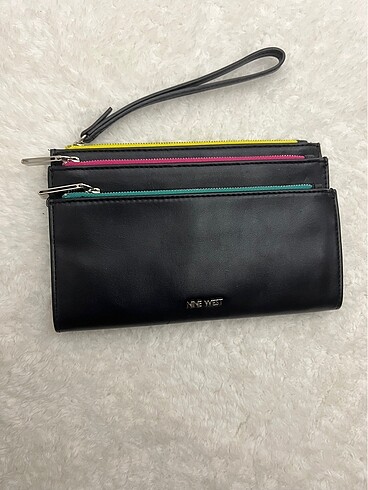 Nine west clutch