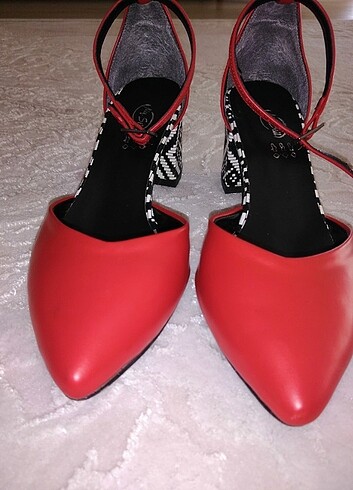 36 Beden kırmızı Renk Kırmızı topuklu ayakkabı ???? 