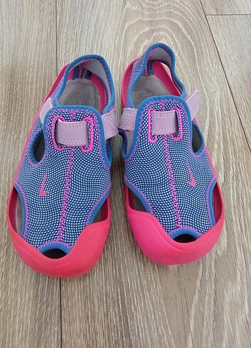 33 Beden Orijinal Nike sandalet