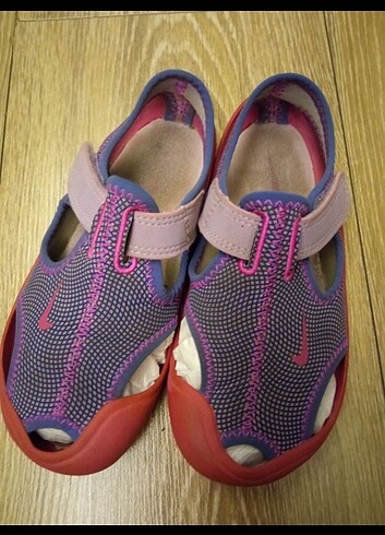 Nike Orijinal Nike sandalet 