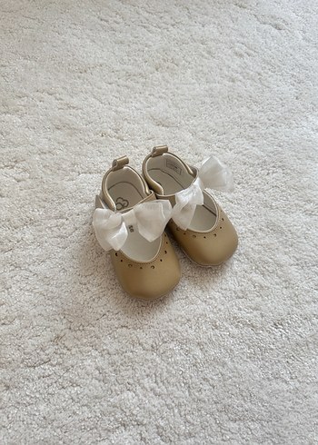 Klasik Fiyonk Detaylı Bej Kız Babet Kitikate - Görsel 2