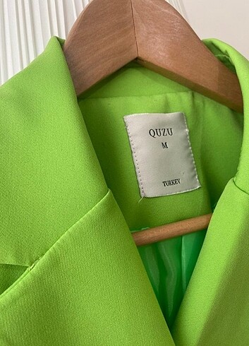 m Beden Yeşil Mini Blazer Vatkalı Ceket