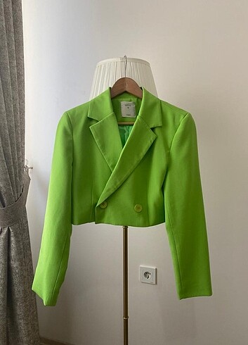 Quzu Yeşil Mini Blazer Vatkalı Ceket