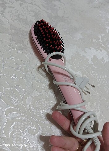 Saç düzleştirici  - Görsel 2