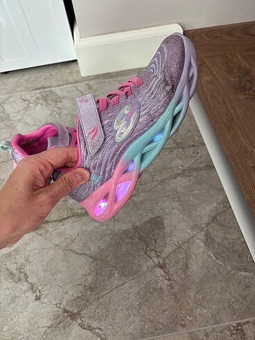 35 Beden mor Renk Skechers çocuk ayakkabısı