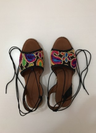 Diğer Bağcıklı Sandalet