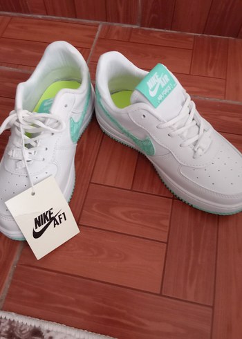 Nike Beyaz Renkli ünisex çocuk Spor Ayakkabı