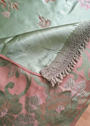 Yurt Dışı İthal Yatak Örtüsü ve Kırlent - Görsel 4