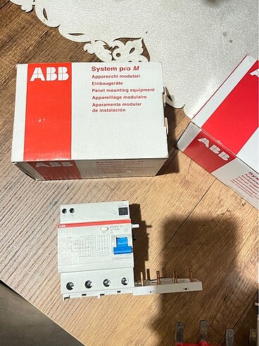 Diğer Abb DOA804A / 100A /0.3A