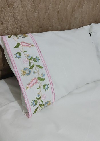 Nakışlı Beyaz Yatak Örtüsü takımı - Görsel 3