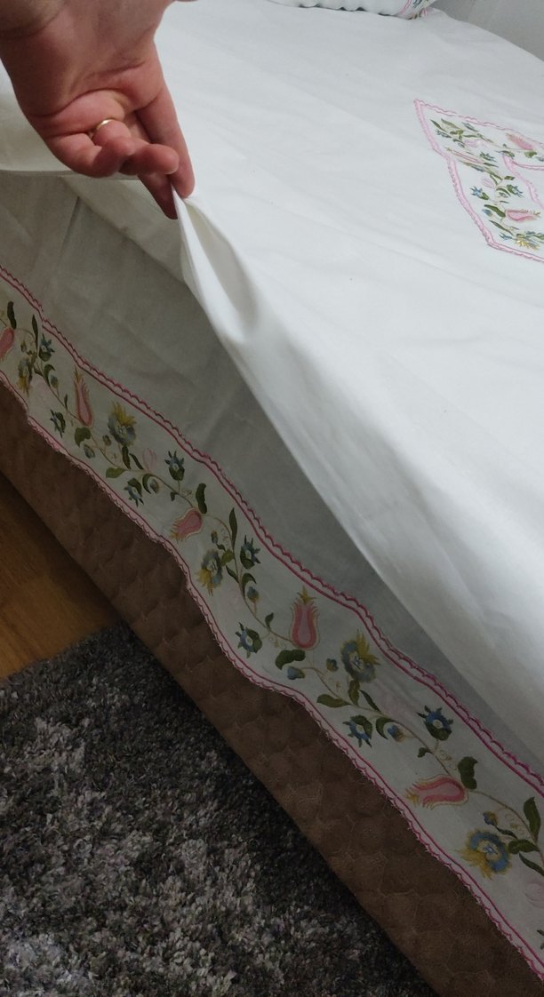 Nakışlı Beyaz Yatak Örtüsü takımı - Görsel 4