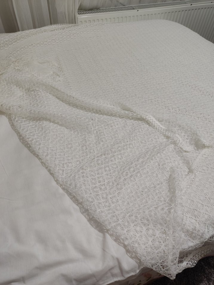 Beyaz dantel Yatak Örtüsü - Görsel 4