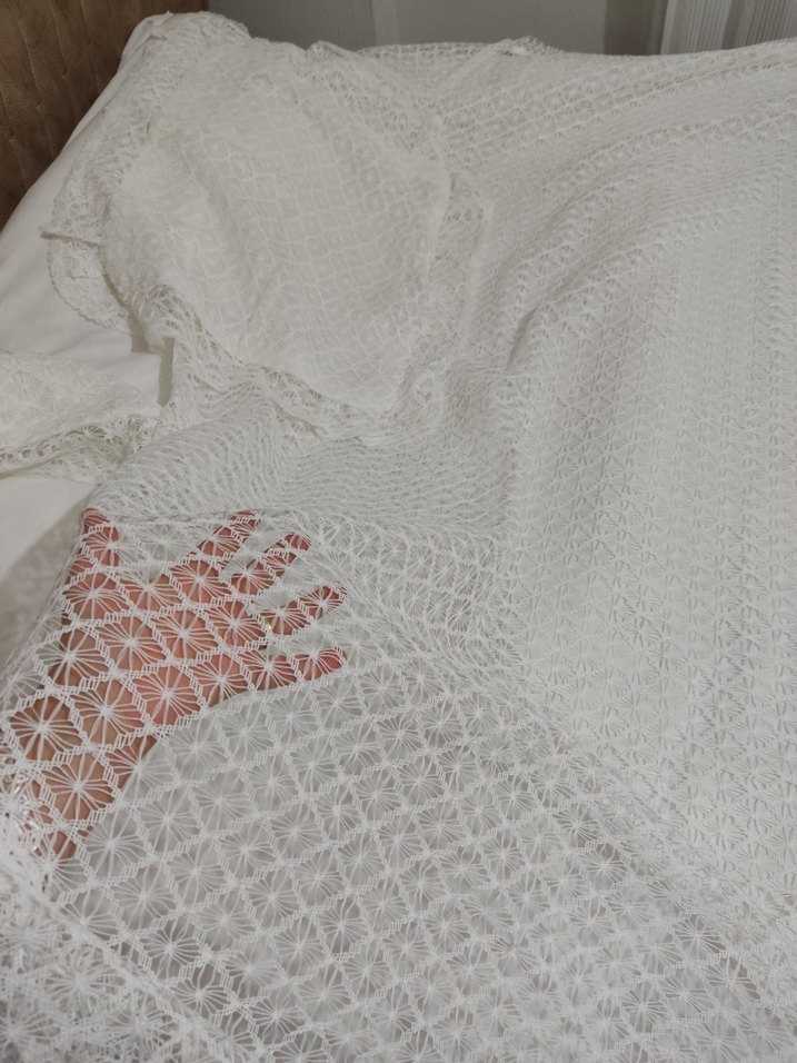 Beyaz dantel Yatak Örtüsü - Görsel 3