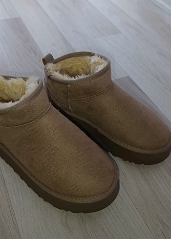 Bej Süet Kadın Dolgu Topuklu Kürklü Bot - Görsel 2