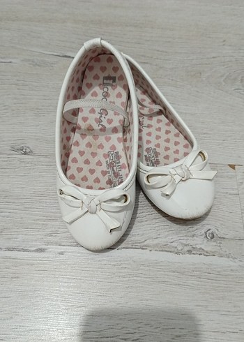 Kız Çocuk Beyaz Fiyonklu Babet Ayakkabı - Görsel 2