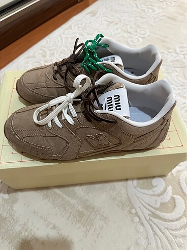 New Balance New balance miu miu