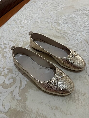Gold babet