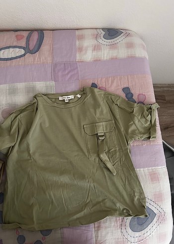 Kadın Salaş Keten Kısa Kollu Kemerli Tişört