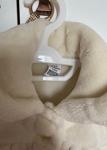 Kız Çocuk Beyaz Kürk Detaylı mont - Görsel 3