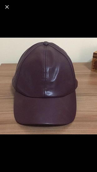 Bordo Deri Şapka