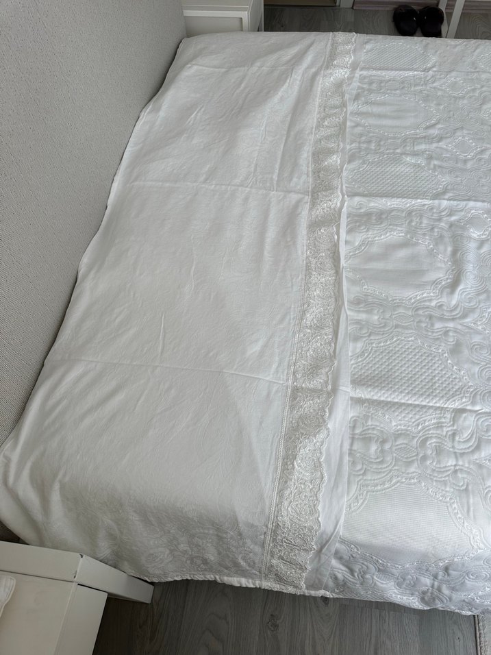 Taç Yatak Örtüsü - Görsel 4