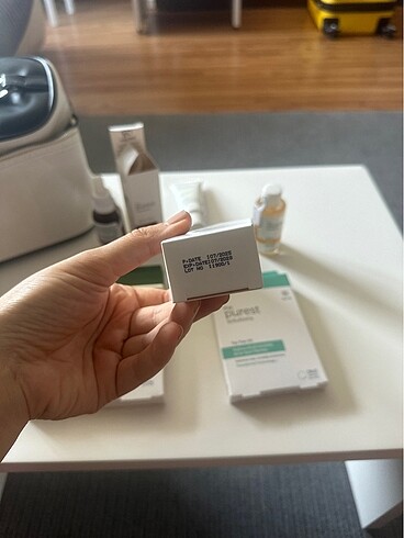 The purest solutions çantası ve beş ürün - Görsel 12