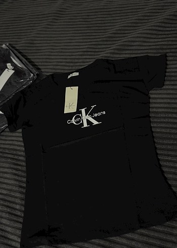 Calvin Klein Siyah Baskılı Tişört
