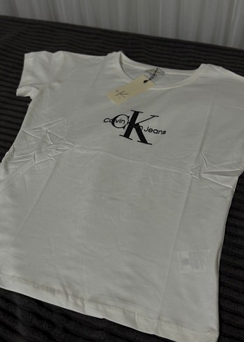Calvin Klein Beyaz Calvin Klein Kısa Kollu Tişört