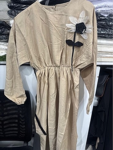 Trendyol & Milla Gül modelli elbise