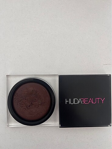 Huda beauty
