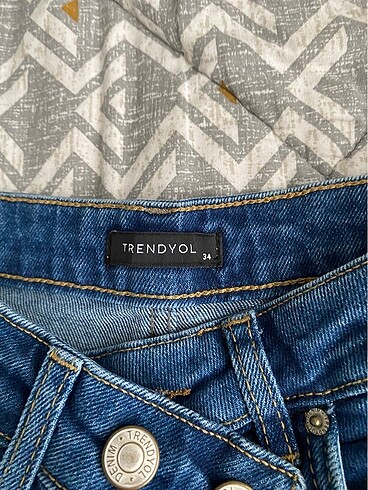 Trendyol & Milla milla 34 beden jean