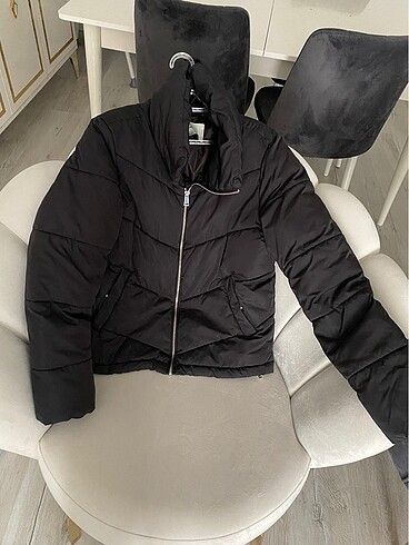 stradivarius şişme mont s beden
