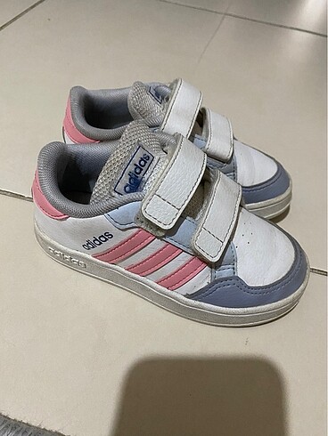 25 Beden beyaz Renk Adidas