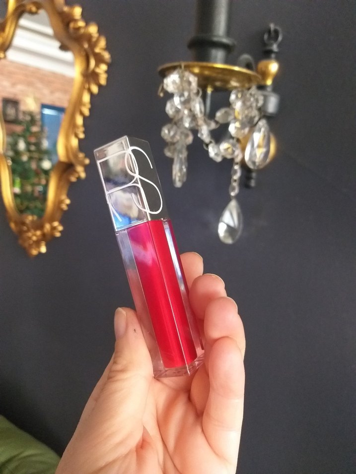 Koyu Kırmızı Sıvı Ruj Nars Red Dıstrıct - Görsel 4