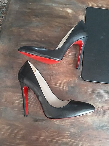 39 Beden Christian Louboution stiletto