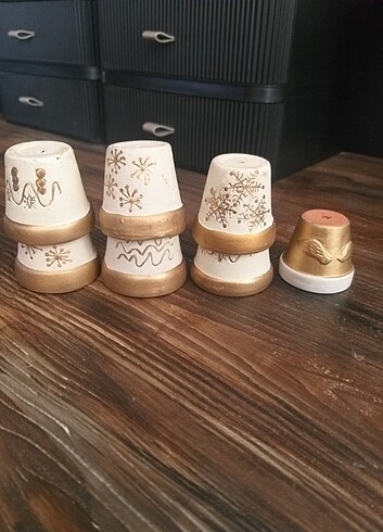 Diğer Mini toprak saksılar