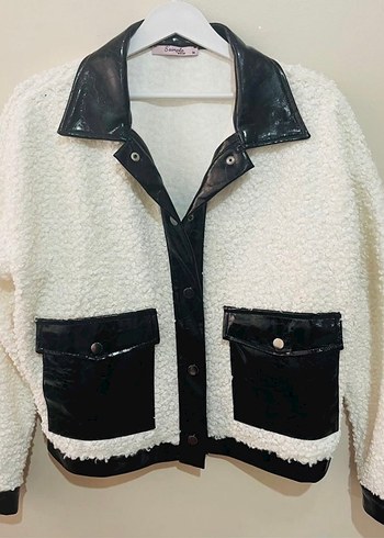 Rugan Yaka Detaylı Beyaz kürk Ceket - Görsel 2