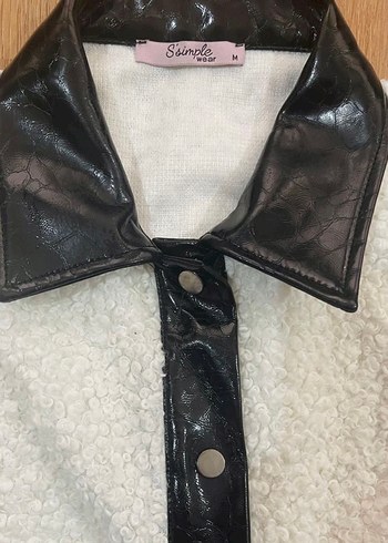 Rugan Yaka Detaylı Beyaz kürk Ceket - Görsel 3