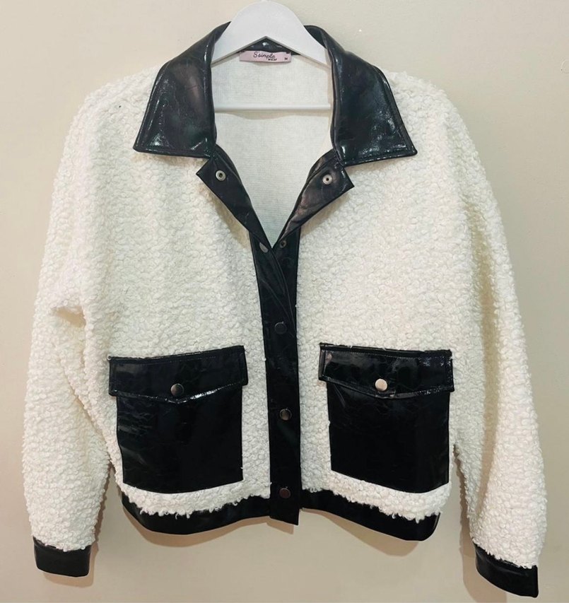 Rugan Yaka Detaylı Beyaz kürk Ceket - Görsel 2