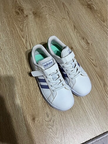 32 Beden Adidas ayakkabı
