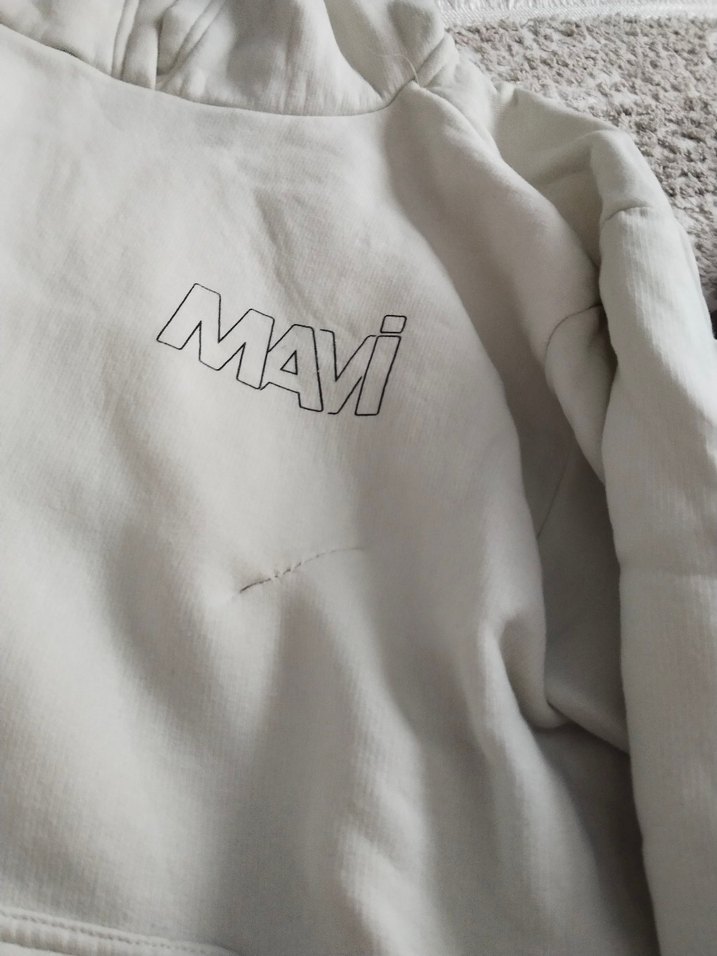 Kırmızı Kapüşonlu Nakışlı Kadın Sweatshi - Görsel 4