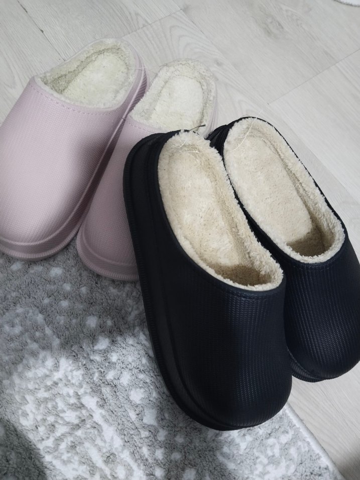 Peluş Detaylı Pembe Kadın Terlik  adet fiyatı  39 40 numara - Görsel 3