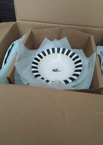 Siyah Beyaz Çizgili Tabak Seti 24 parça sıfır - Görsel 4