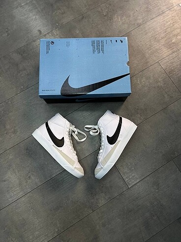 40 Beden NIKE BLAZER MID7