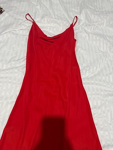 Zara saten kırmızı elbise