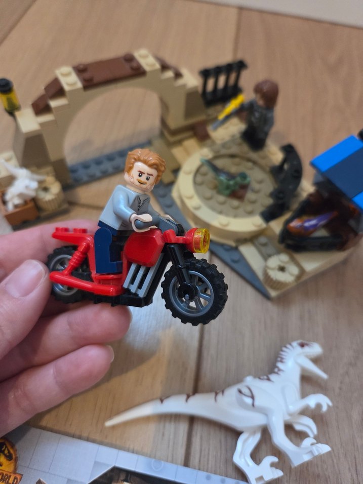 LEGO Jurassic World Atrociraptor - Görsel 5