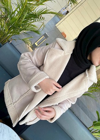 Stradivarius Bej Kürklü Süet Kadın Ceket