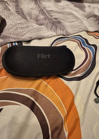 Diğer Flirt Siyah Seffaf Gozluk Kilifi